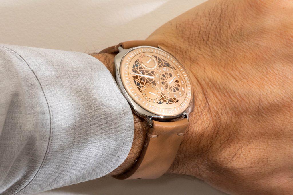 Ressence Type 1DXB 6 Ressence Type 1DXB