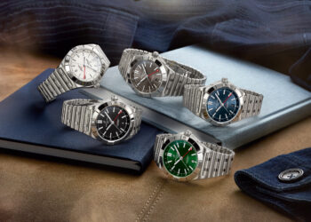 Breitling Chronomat Automatic GMT 40 (from left to right: white, black, anthracite, blue, green dial)_RGB