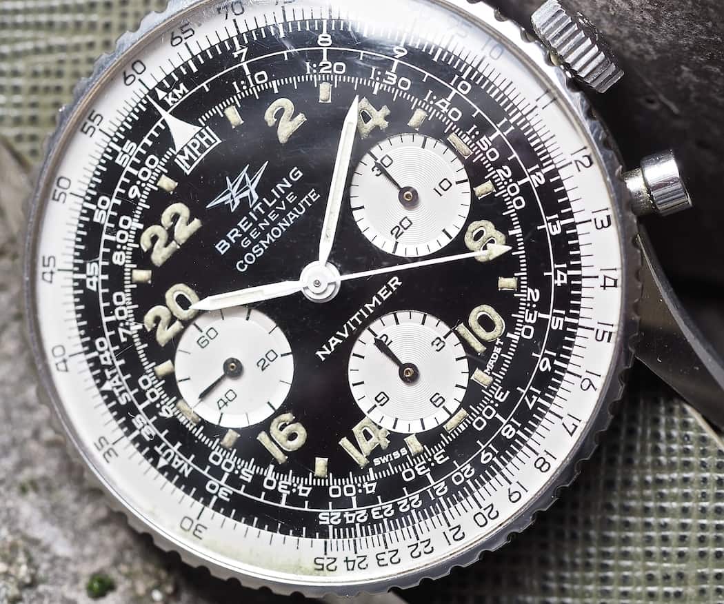 P4030035 Vintage Breitling 809 Cosmonaute models often feature black, moisture-damaged lume
